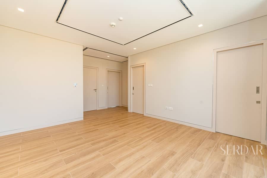 Vacant Unit | Sea-Facing View | Near Beach Access - Image 9