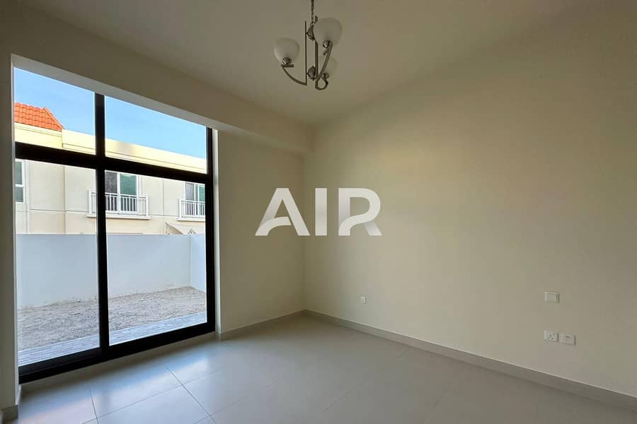 Spacious Villa | Private Garden | Family Community - Image 13