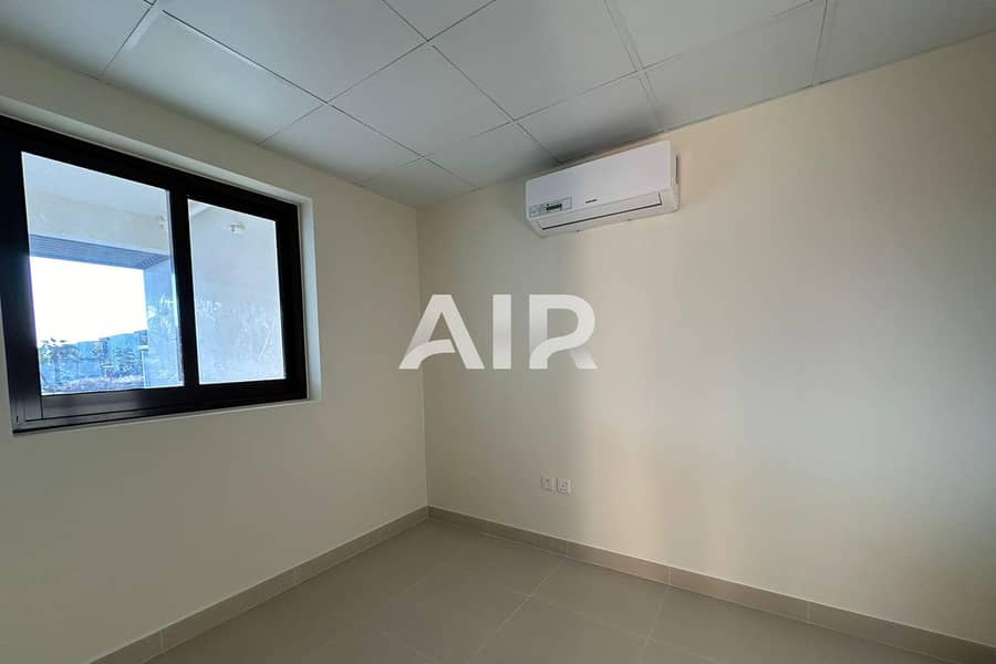 Spacious Villa | Private Garden | Family Community - Image 14