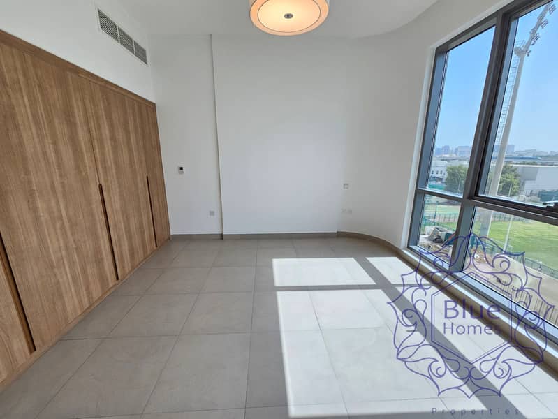 Stylish 3BR + store room burj khalifa Dubai frame view prime location oud metha - Image 20