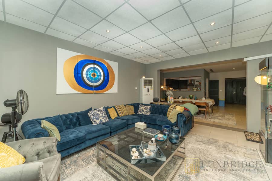 Spacious Townhouse | Vacant | Unfurnished