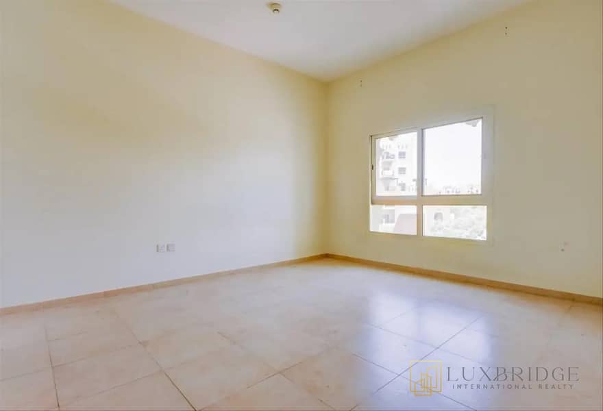 Great Investment | Spacious | Modern Amenities - Image 6