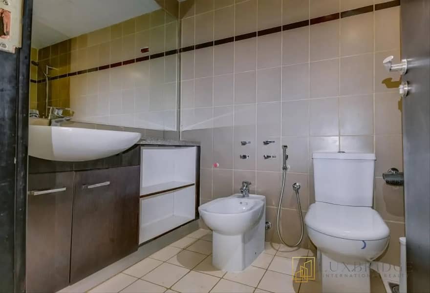 Great Investment | Spacious | Modern Amenities - Image 10