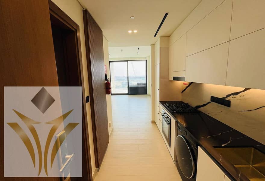 Smart Home Studio | Canal & Pool View