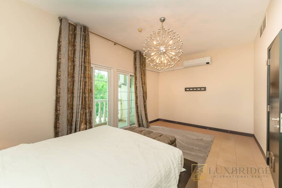 Spacious Townhouse | Vacant | Unfurnished - Image 10