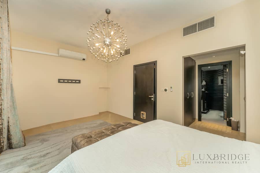 Spacious Townhouse | Vacant | Unfurnished - Image 11