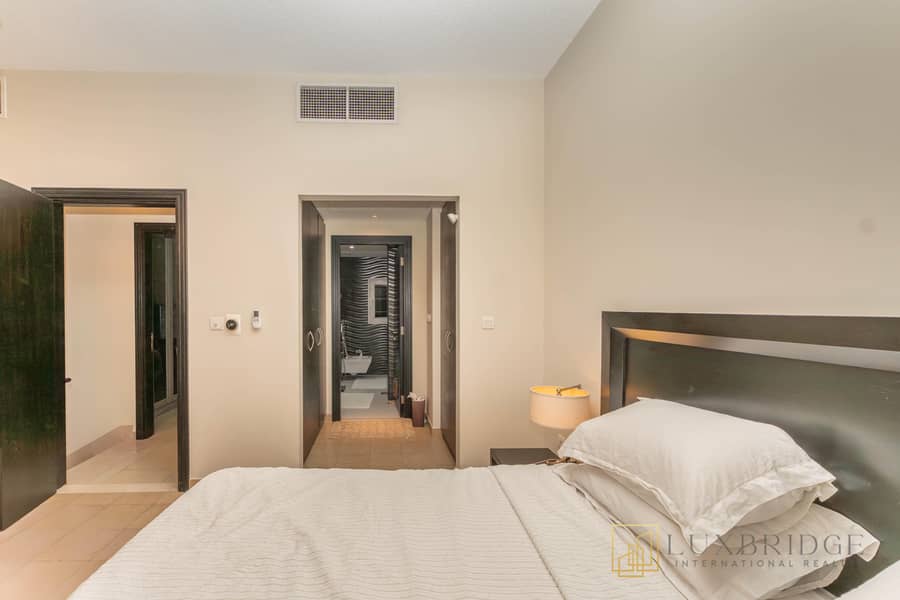 Spacious Townhouse | Vacant | Unfurnished - Image 12