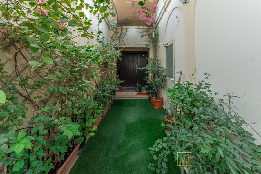 Spacious Townhouse | Vacant | Unfurnished - Image 23