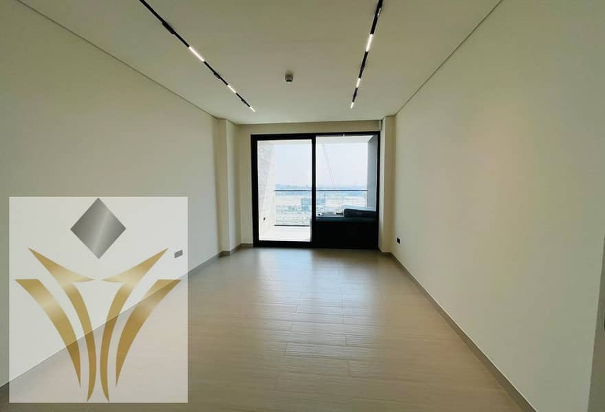 Smart Home Studio | Canal & Pool View