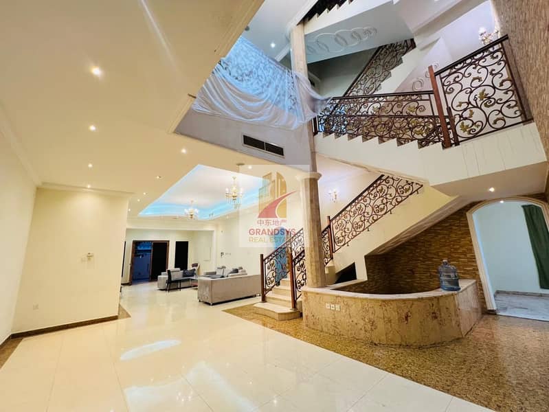 SPACIOUS LAYOUT ll 7 BEDROOMS ll HUGE LIVING AREA