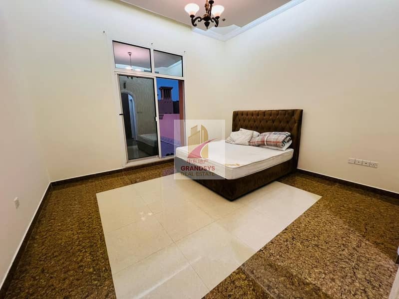 SPACIOUS LAYOUT ll 7 BEDROOMS ll HUGE LIVING AREA