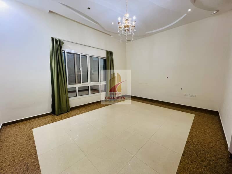 SPACIOUS LAYOUT ll 7 BEDROOMS ll HUGE LIVING AREA - Image 6