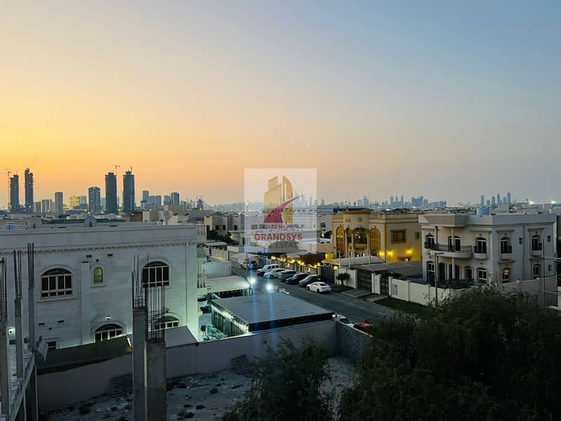 SPACIOUS LAYOUT ll 7 BEDROOMS ll HUGE LIVING AREA - Image 11