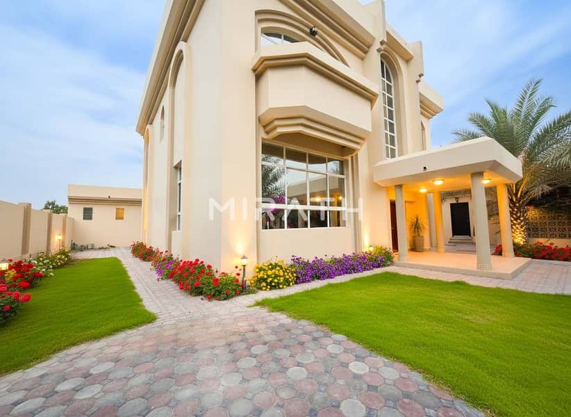 4BR Independent Villa| Prvt Lawn and Pool