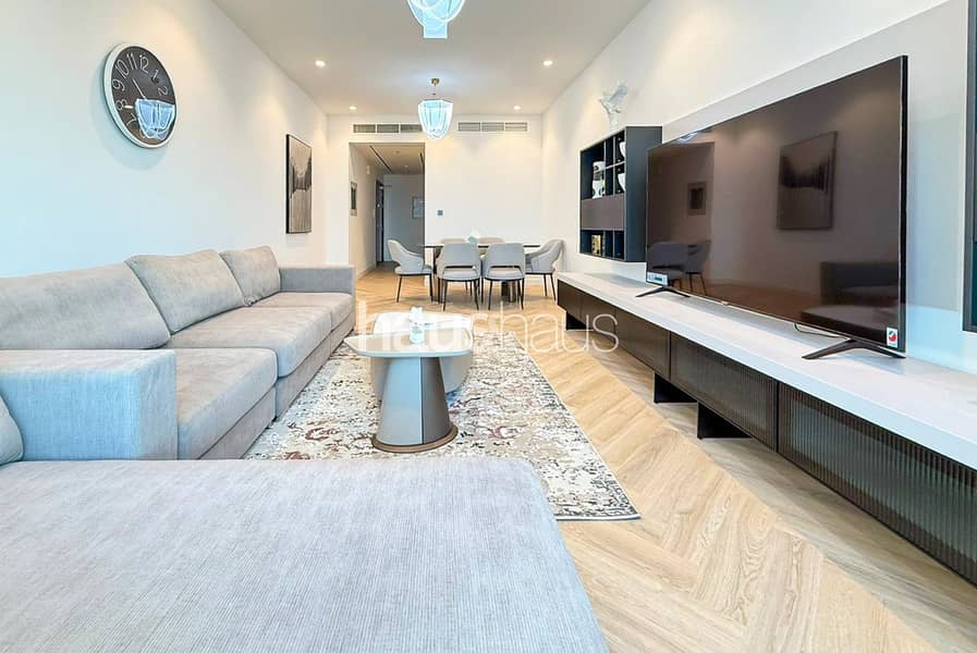 Fully-Upgraded | High-floor | Prime Location