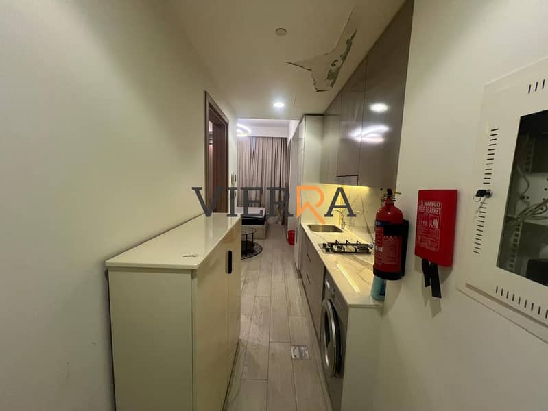 Ready to Move in | Spacious | Prime location