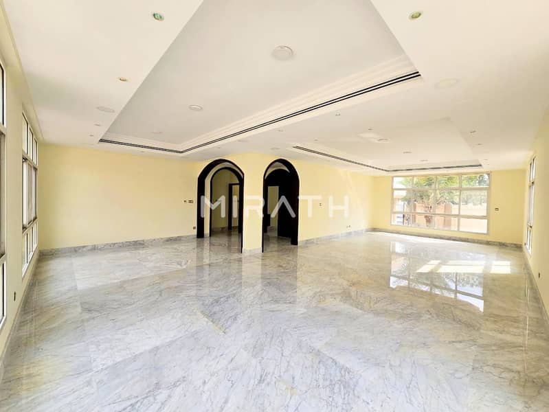 4BR Independent Villa| Prvt Lawn and Pool