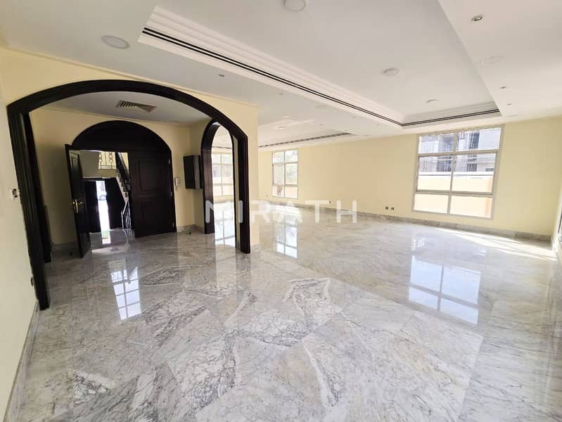 4BR Independent Villa| Prvt Lawn and Pool