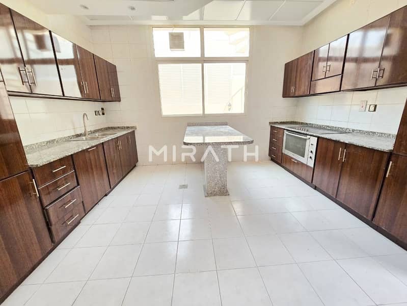 4BR Independent Villa| Prvt Lawn and Pool