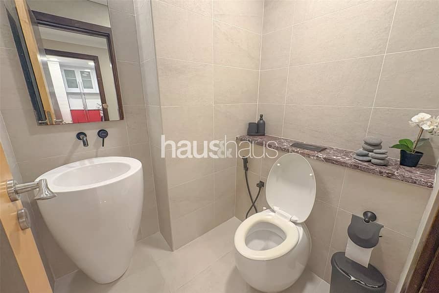 Furnished I Jumeirah Beach Views I Spacious Living - Image 6