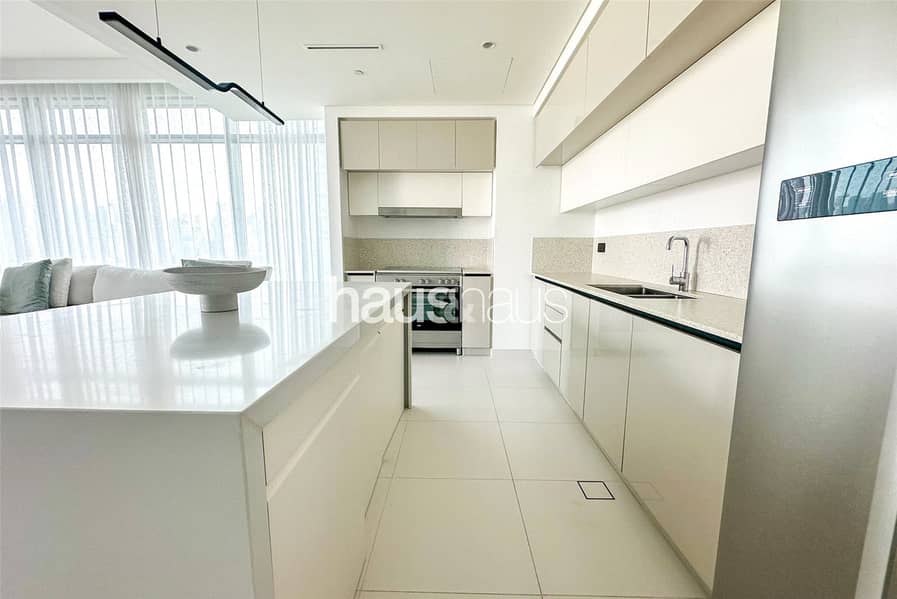 Full Marina View | Vacant | Furnished - Image 9