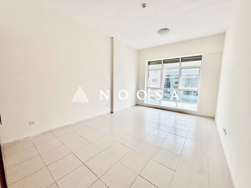 Vacant | High Floor | Spacious Layout