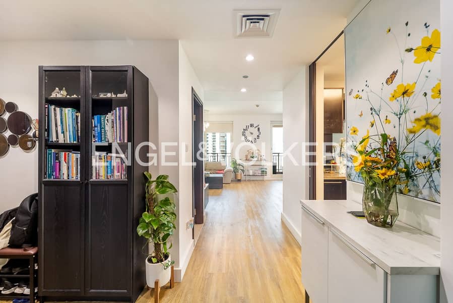 Panoramic View | Generously Sized | VOT