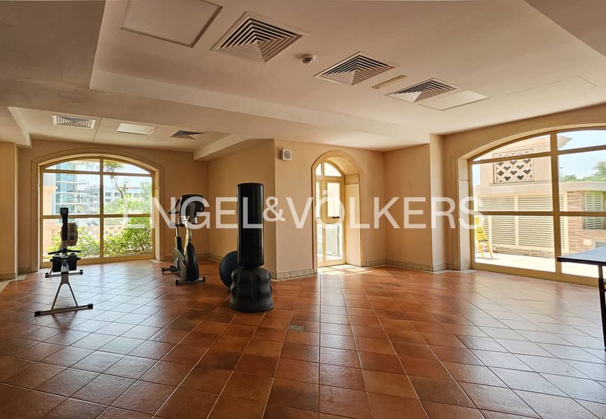 Panoramic View | Generously Sized | VOT - Image 26