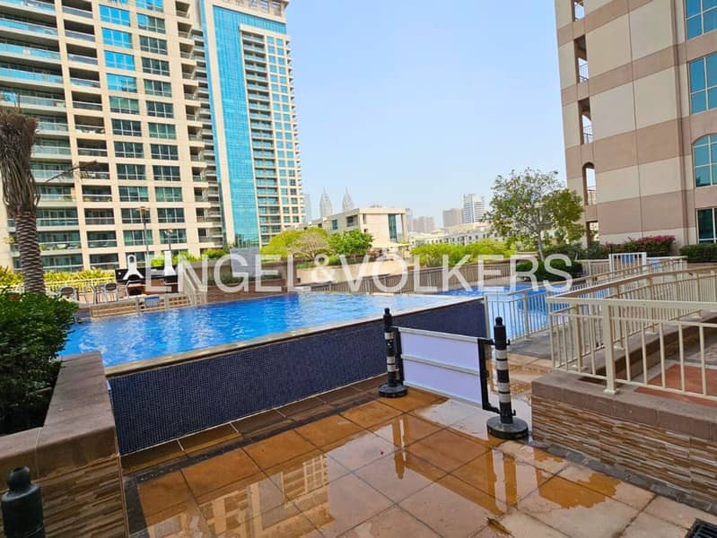 Panoramic View | Generously Sized | VOT - Image 30