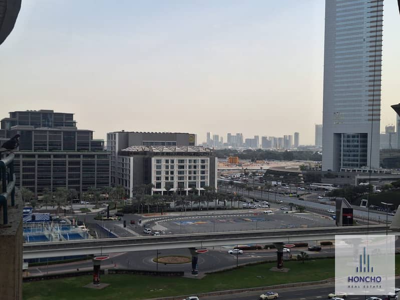 PREMIUM LOCATION |CHILLER FREE | NEAR TO METRO