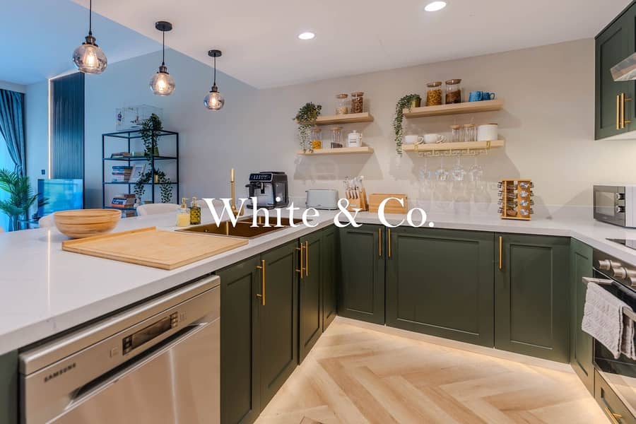 Fully Upgraded | Lake View | Vacant Now - Image 12