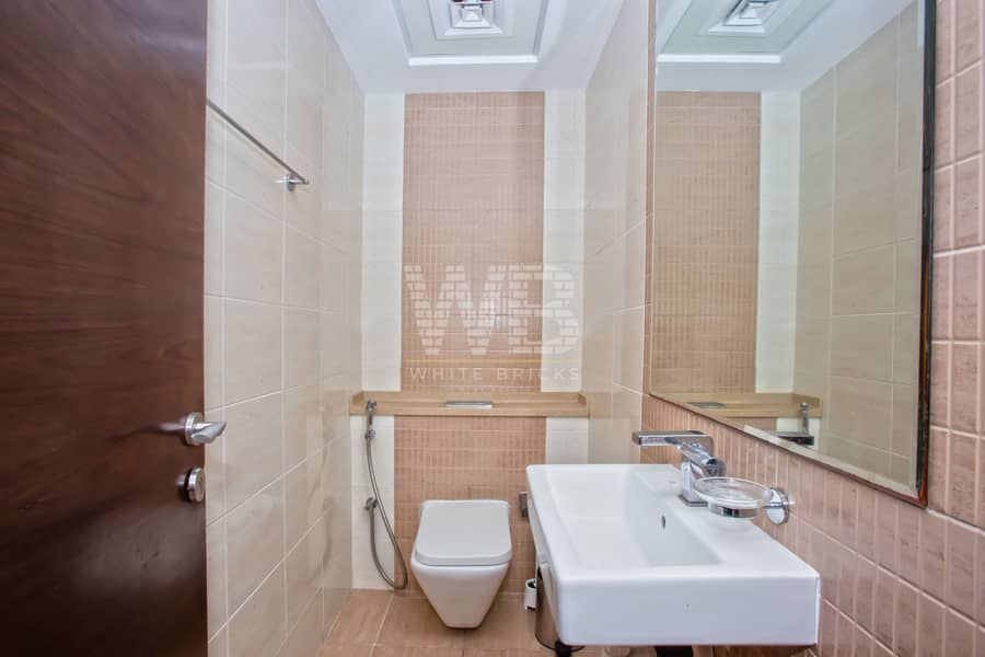 Fully Furnished | Higher Floor | Prime Location - Image 11