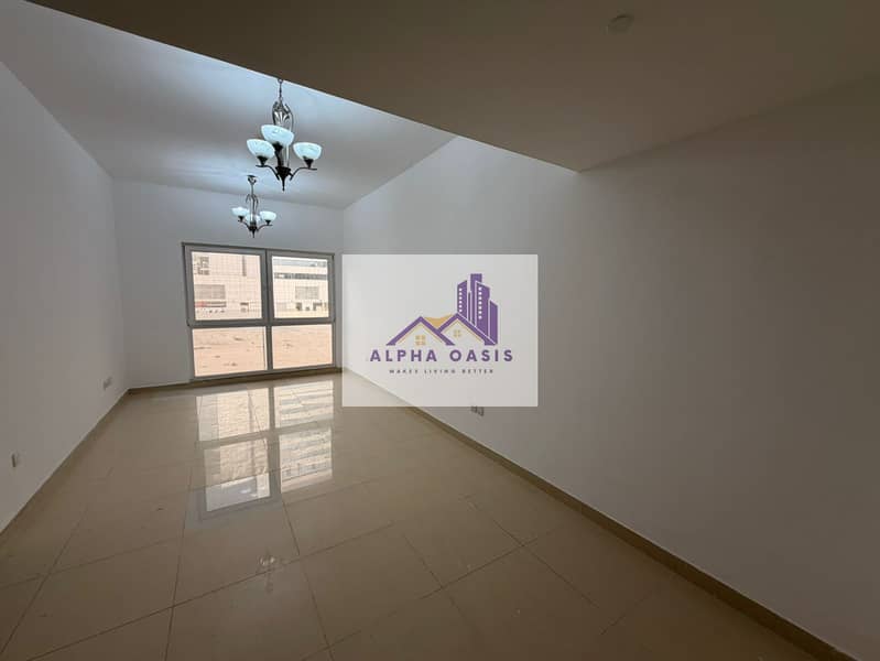 VACANT / HUGE LAYOUT/2BHK+MAIDS ROOM