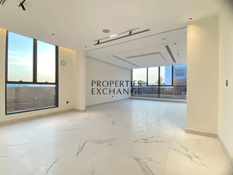 Brand New | Single row on Park | Corner Plot - Image 7