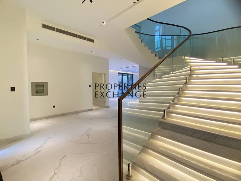 Brand New | Single row on Park | Corner Plot - Image 10