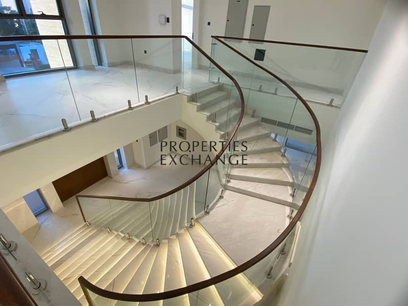 Brand New | Single row on Park | Corner Plot - Image 11