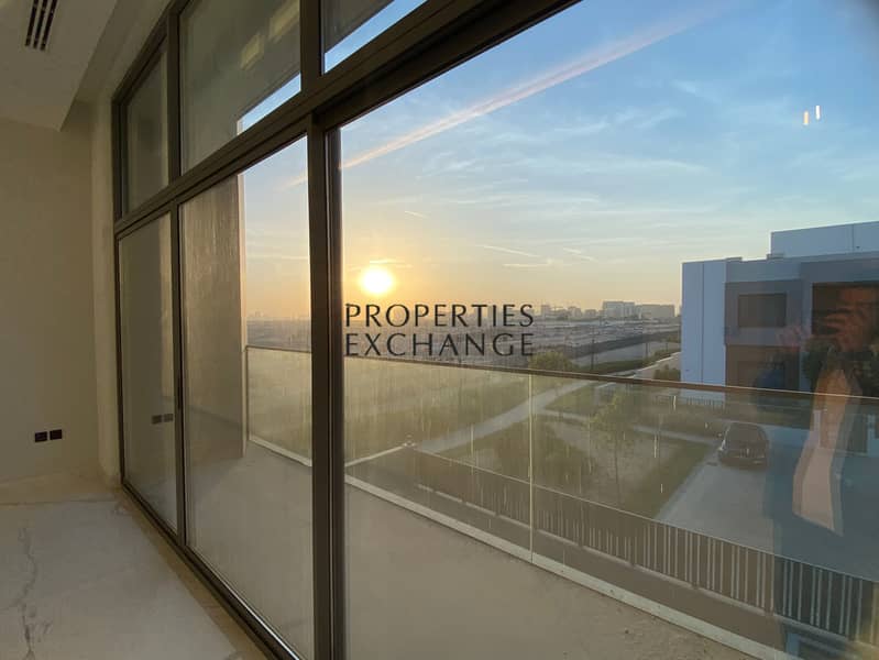 Brand New | Single row on Park | Corner Plot - Image 18