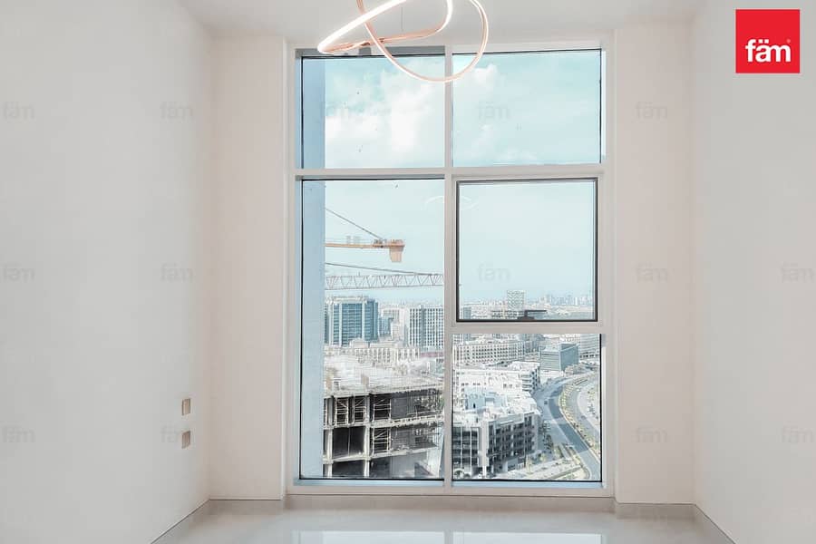 Brand New | High Floor | Miracle Garden View