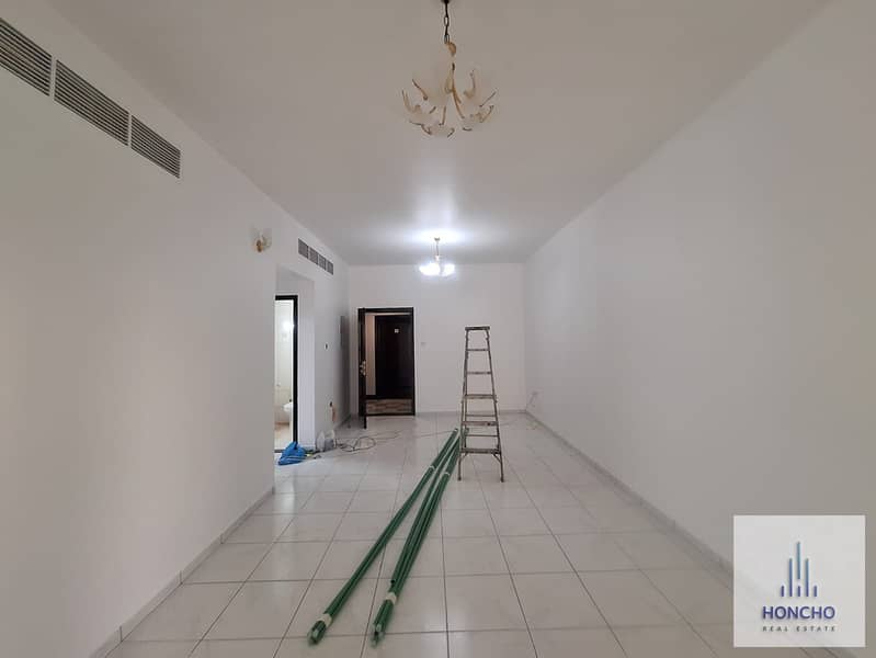 AC FREE | PREMIUM LOCATION |CLOSE TO METRO