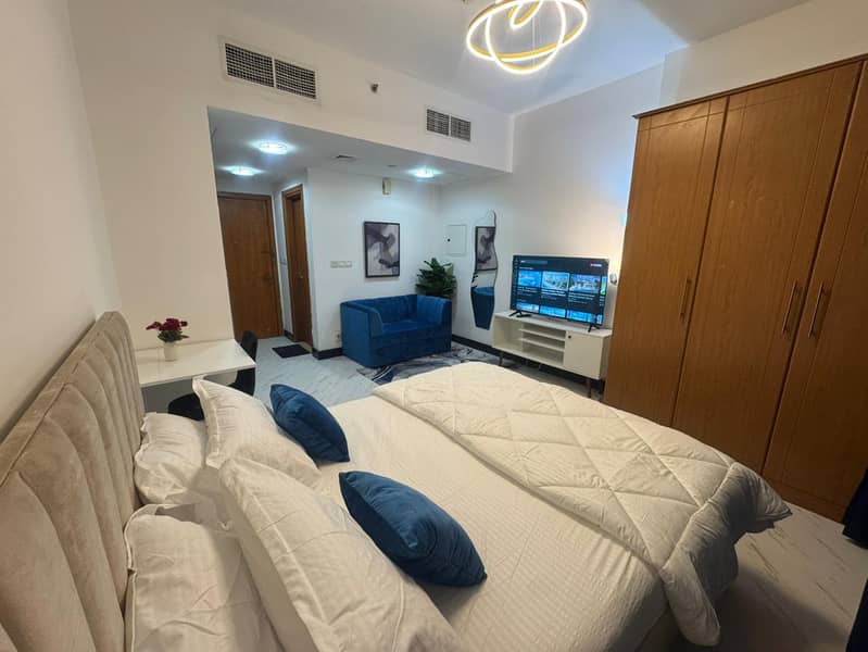 Lavish || Elegant and customized design || Brand new