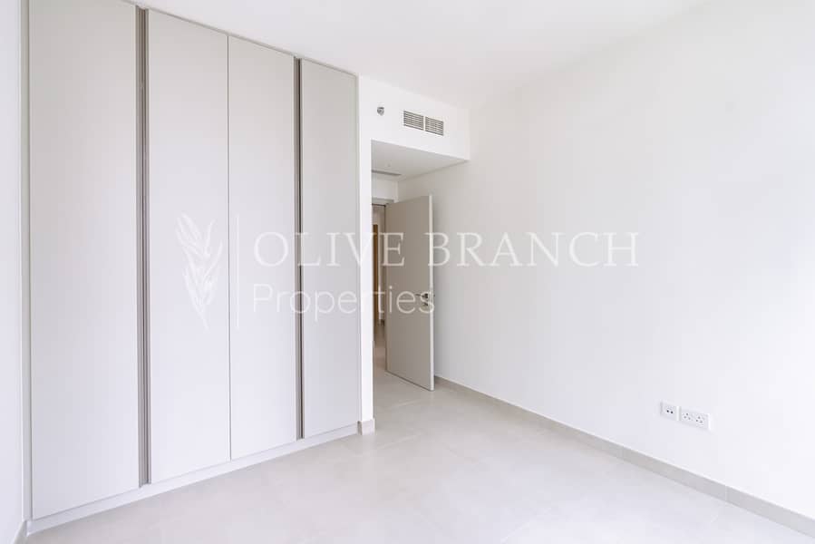 High Floor | Brand New | Luxury Creek Living - Image 17