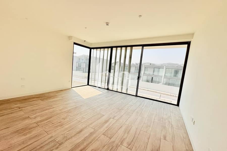 Phase 2 | 4BR + Maids | Prime Location