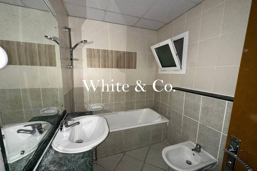 Unfurnished | Metro Cluster | Vacant Now - Image 12