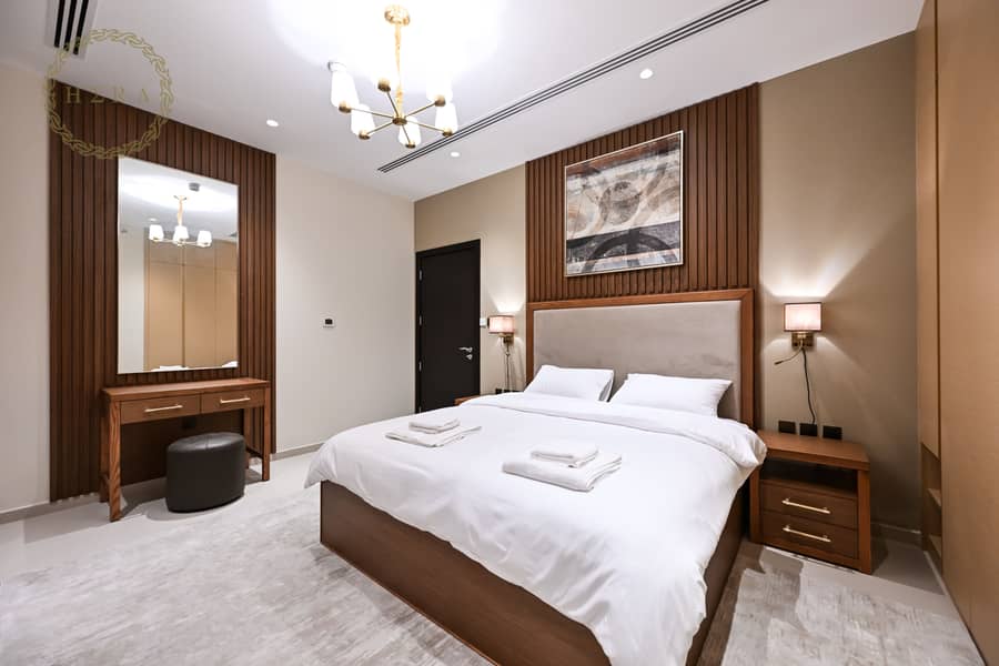 Brand New /// 3 Bedroom /// Elite Downtown Residence 2 /// Monthly