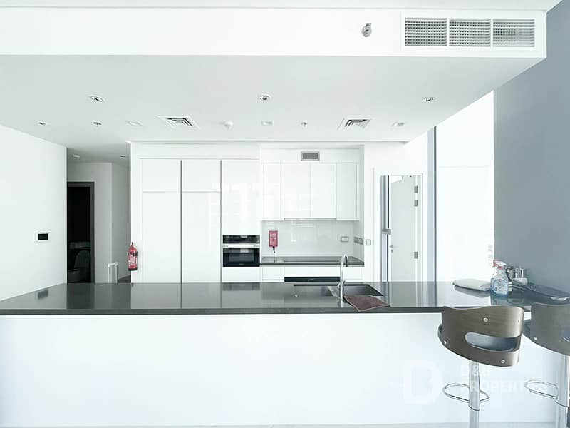 Burj Khalifa and Lagoon View | Maids | Furnished