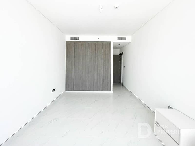 Burj Khalifa and Lagoon View | Maids | Furnished - Image 12