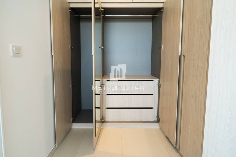 Fully Furnished and Upgraded | High Floor - Image 10