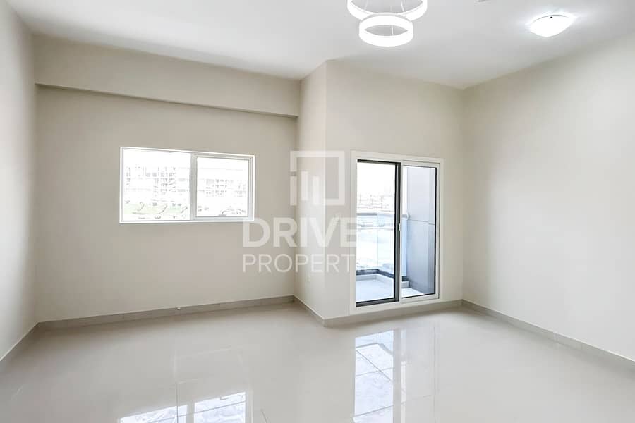 Elegant Unit | Spacious | Ready24th of January