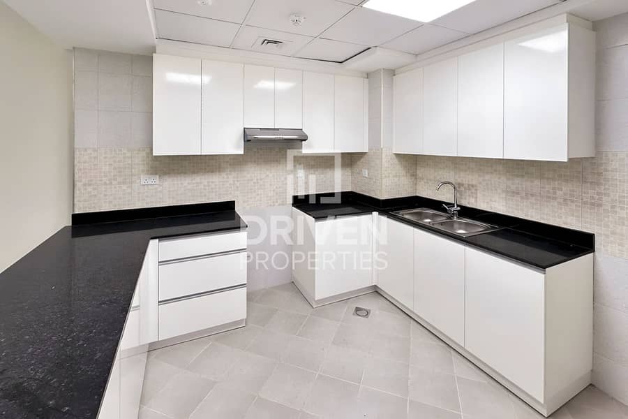 Elegant Unit | Spacious | Ready24th of January - Image 10