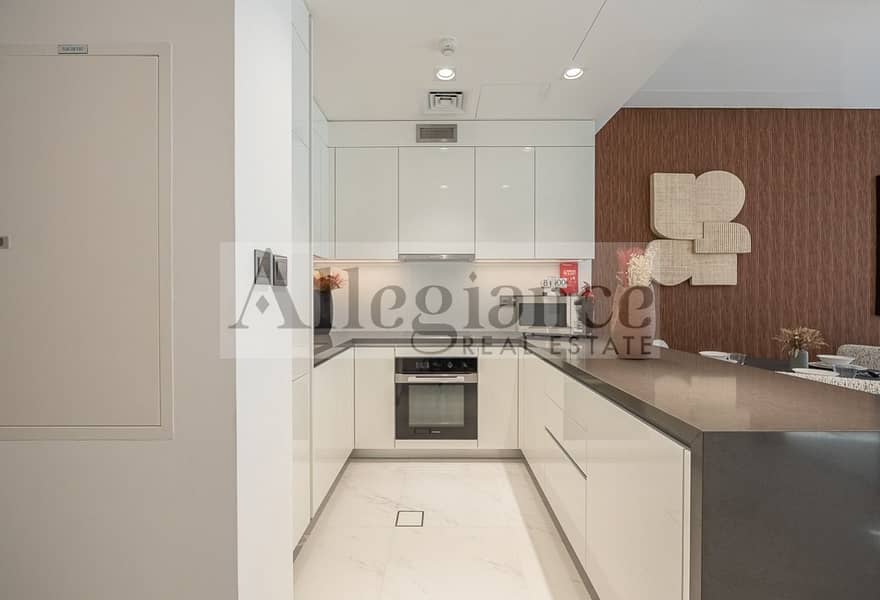 Fully Furnished | Luxury Living | Prime Location - Image 10